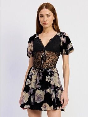 En Saison Black Mini lace fit & flare Dress with Cream purple Floral Print small